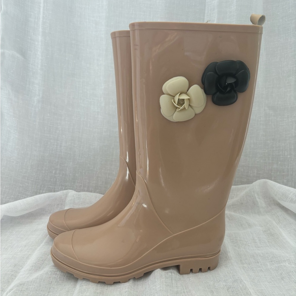Capelli of New York Tan Rain Boots with Floral Accents SZ 8